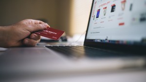 Employees spend an hour a day doing non work-related tasks