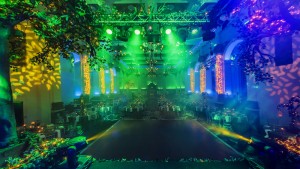 8 Northumberland Avenue Enchanted Forest Christmas theme