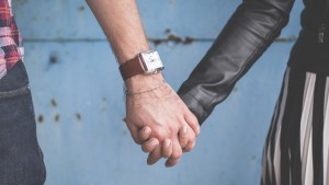 3 ways office romances can help businesses