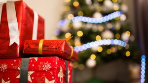 RULES FOR BUYING A CHRISTMAS PRESENT FOR YOUR BOSS