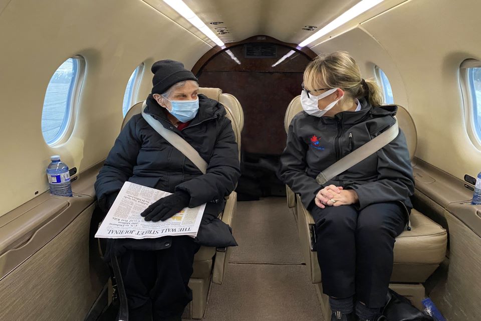 Jet-Companion-for-flying-with-medical-needs