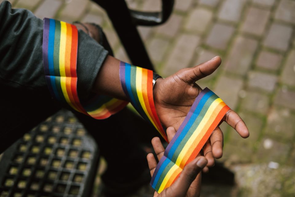 insufficient-support-for-LGBTQ++-at-work-new-research