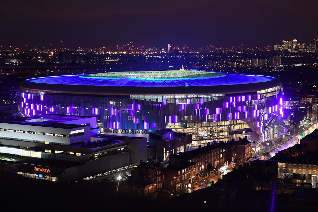 Tottenham-Totspur-adn FIFA-World-Cup-Christmas-package