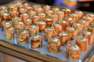 Liz-Taylor-Chroistmas-cocktails-and-canapes