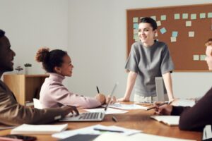 advantages-of-being-an-ambivert-by-Thom-Dennis-Serenity-in-Leadership