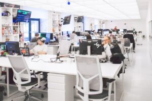 encouraging-employees-back-to-the-office