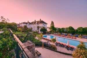 review-of St-Brelade's-Bay-Hotel for away days in Jersey