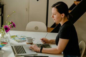 IAM-essential-digital-skills-for-administrative-professionals