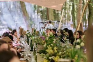 woodland-dining-and-foraging-at-Nomadic-Dinners