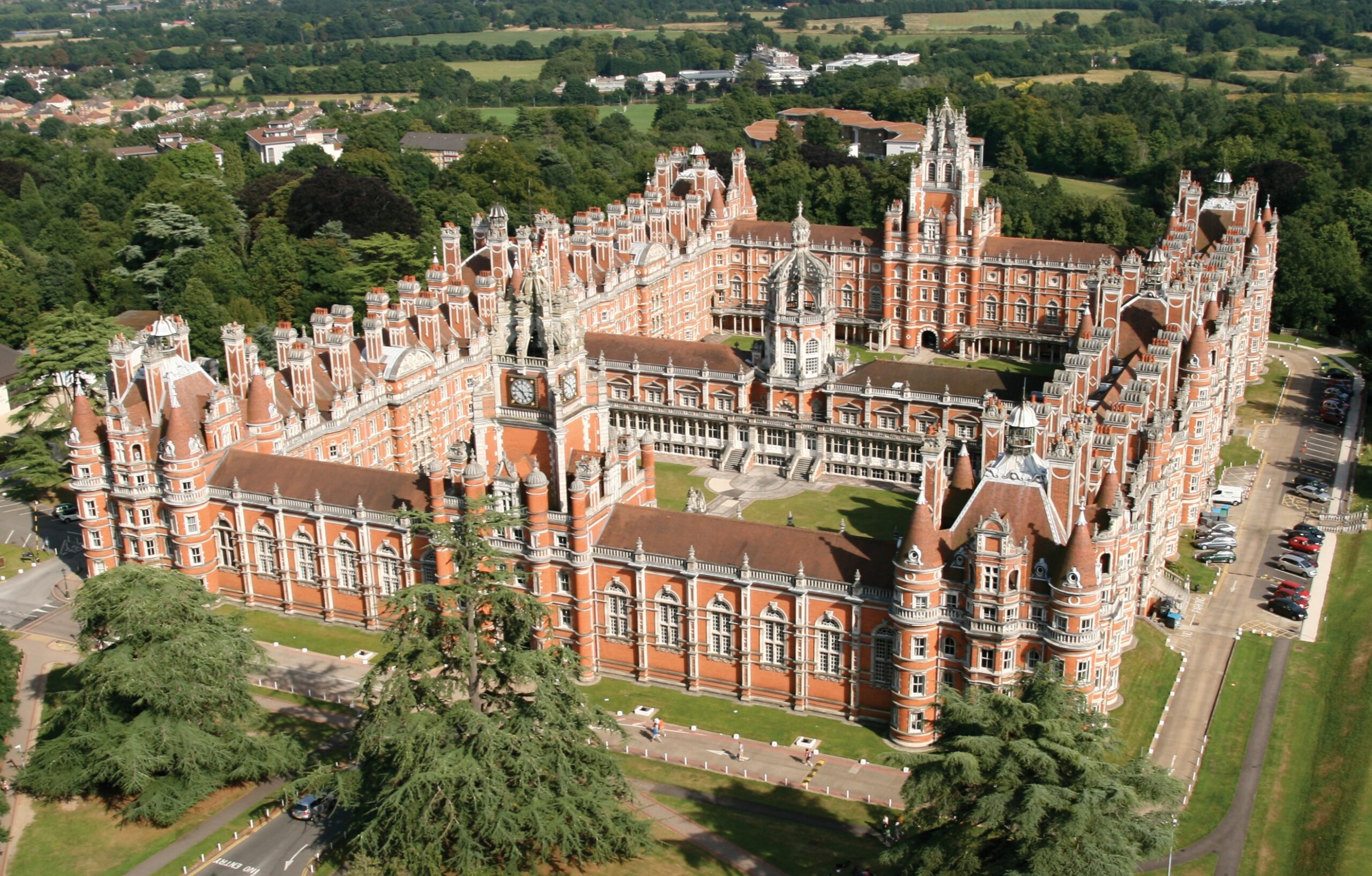 Royal-Holloway-an-example-of-great-academic-venues