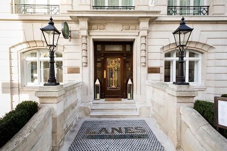 Lanes-of-London-Mayfair-restaurant-exterior