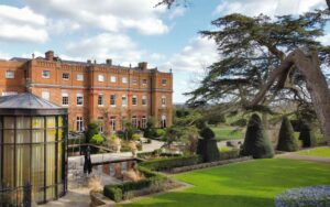 events-at-The-Grove-country-estate-on-the-borders-of-London