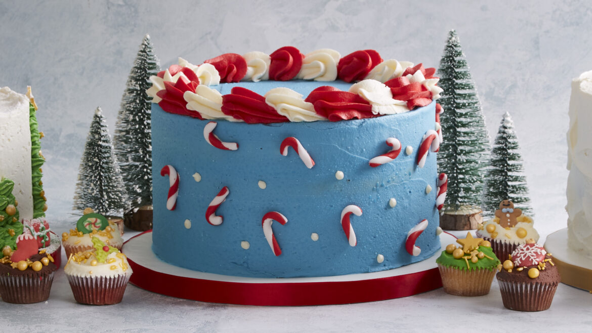 Hummingbird-Bakery-Christmas-cakes-and-treats-for-your-colleagues-and-family