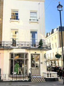 Mungo-and-Maud-Elizabeth-Street-near-Eccleston-Square-Hotel