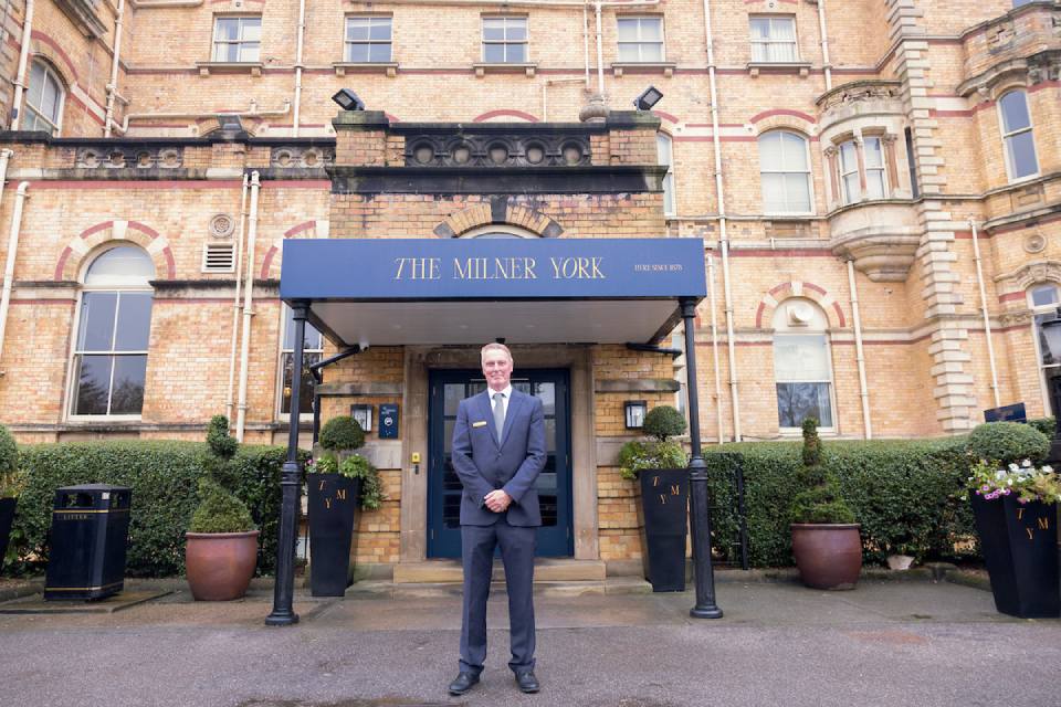 The-Milner-York-Andy-Barnstable-outside-the-hotel