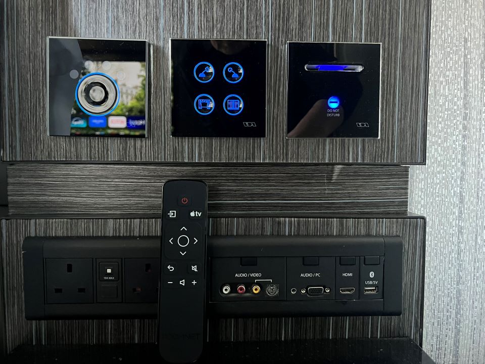 Eccleston-Square.Bedside-controls-and-Apple-Remote-and-Apple-TV-Europe's-most-technologically-advanced-hotel