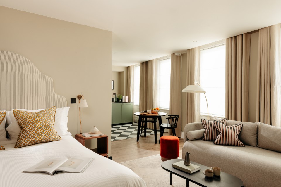 Native-Places-King's-Wardrove-aparthotel-St-Paul's-London