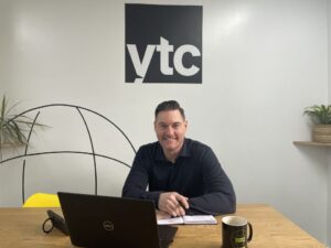 What-EAs-&-PAs-want-from-business- travel-support