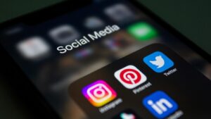social media profits