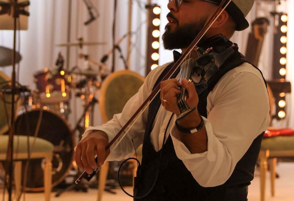 entertainer-reveal-for-PA-Life-LVL-SHOWCASE