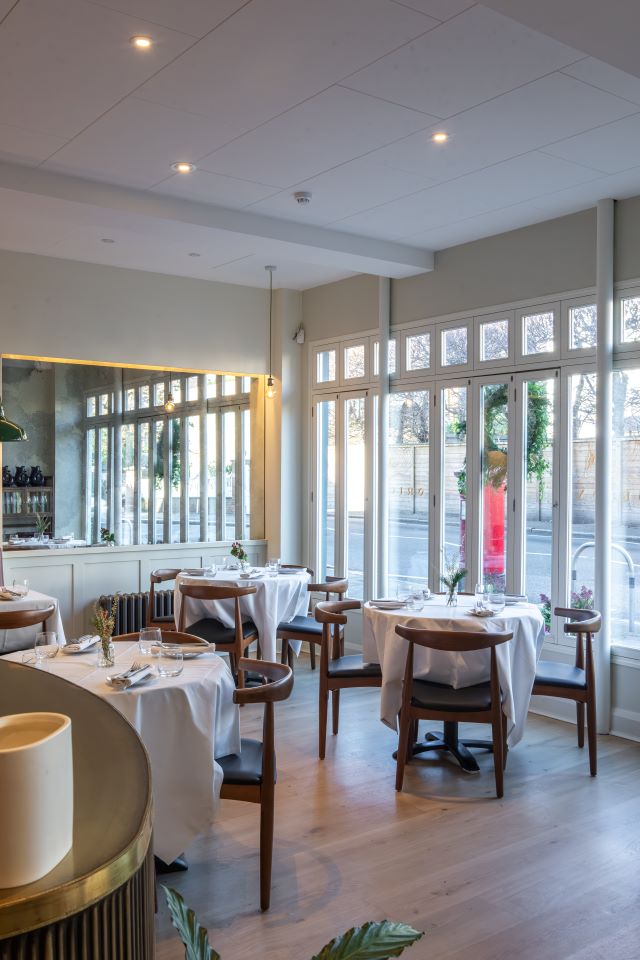 Orion-top-Wimbledon-restaurant
