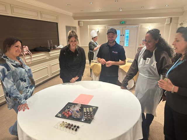 chocolate-making-workshop-at-PA-Life-expereince-day-in-the-New-Forest