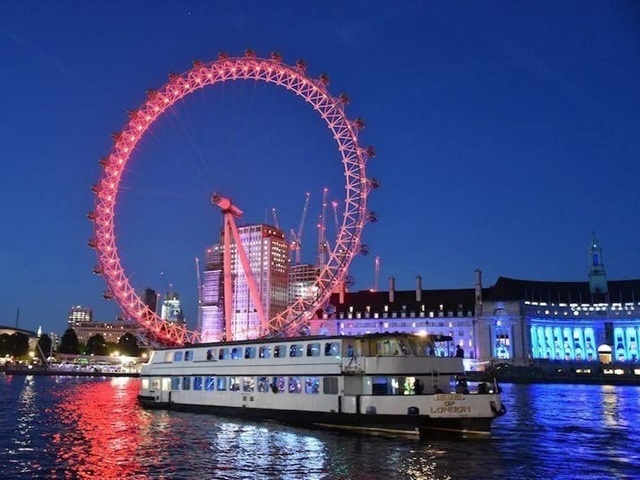 evening-cruise-with-London-Party-Boats