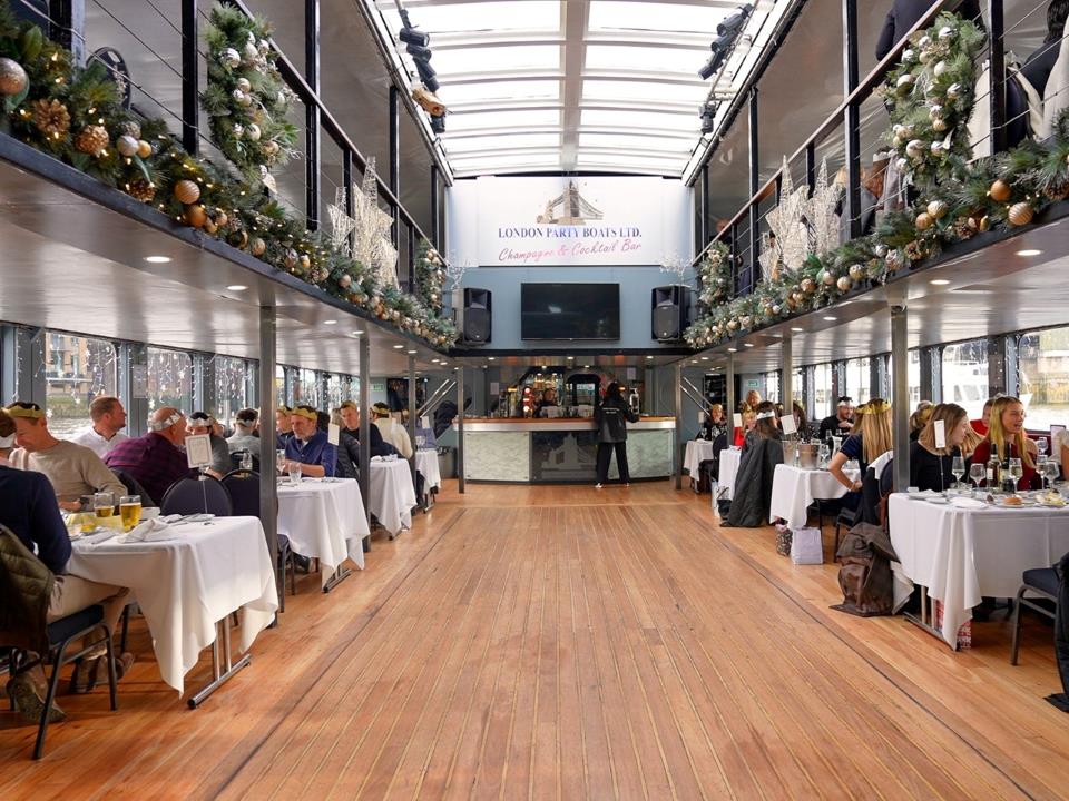 Lonofn-Party-Boats-Jewel-of-London-vessel