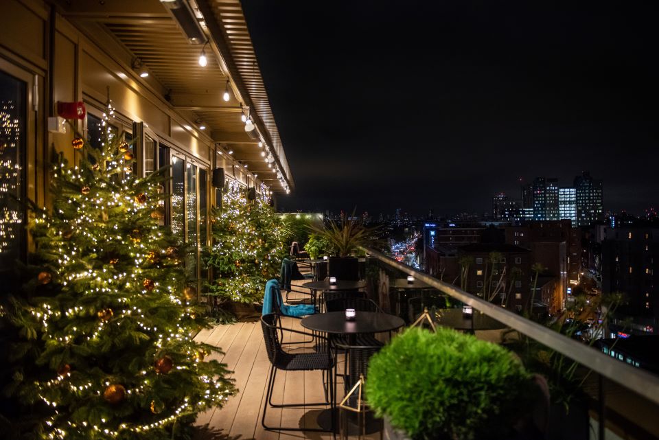 Hyatt-Place-City-East-festive-evening
