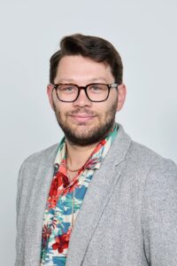 smart man profile picture